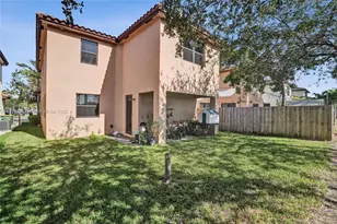 2502 NE 1st St, Homestead, FL 33033 - Photo 17