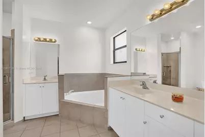 2502 NE 1st St, Homestead, FL 33033 - Photo 35