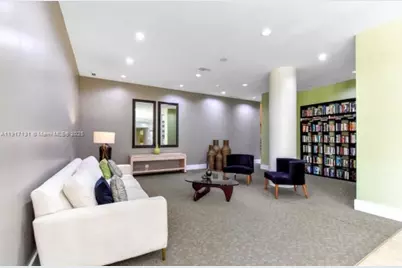 7441 Wayne Ave #4D, Miami Beach, FL 33141 - Photo 5