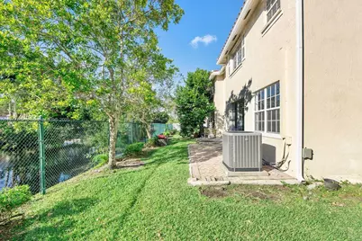 3991 NW 92 Avenue, Sunrise, FL 33351 - Photo 31