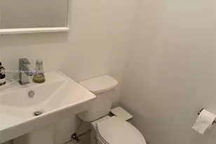 9165 NW 33rd St, Doral, FL 33172 - Photo 5