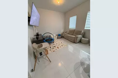9165 NW 33rd St, Doral, FL 33172 - Photo 27