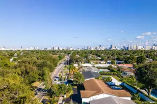 1850 NE 199th St, Miami, FL 33179 - Photo 25