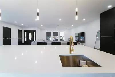 1850 NE 199th St, Miami, FL 33179 - Photo 7