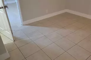 435 NW 41st St, Oakland Park, FL 33309 - Photo 9