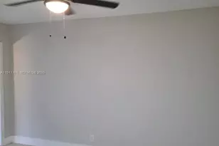 435 NW 41st St, Oakland Park, FL 33309 - Photo 5