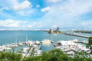 1717 N Bayshore Dr, Miami, FL 33132 - Photo 31