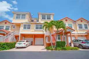 1998 NE 7th St, Deerfield Beach, FL 33441 - Photo 1