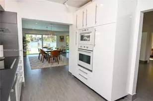 641 86th St, Miami Beach, FL 33141 - Photo 19