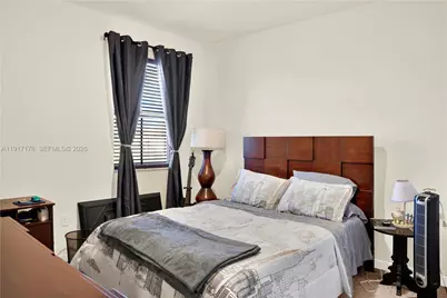 217 NE 23rd Ter, Homestead, FL 33033 - Photo 27