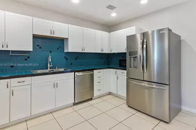 8365 SW 131st St, Pinecrest, FL 33156 - Photo 5