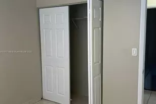 5306 W 26th Ave, Hialeah, FL 33016 - Photo 25