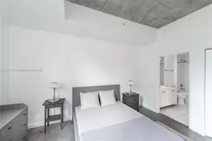 151 SE 1st St, Miami, FL 33131 - Photo 13