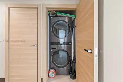 60 SW 13th St #1400, Miami, FL 33130 - Photo 23