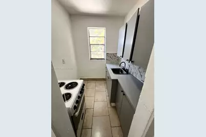 1560 SW 5th St #11, Miami, FL 33135 - Photo 7