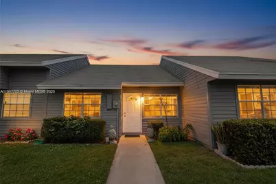 7131 Tam Oshanter Blvd, North Lauderdale, FL 33068 - Photo 13