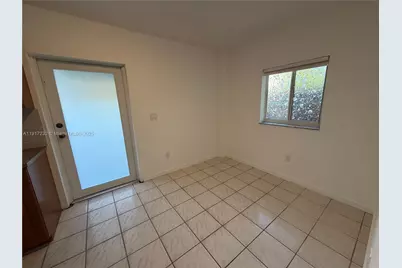 340 SW 18th Rd #Rear, Miami, FL 33129 - Photo 3