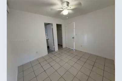 340 SW 18th Rd #Rear, Miami, FL 33129 - Photo 5