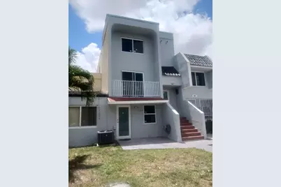 984 W 40th St #2, Hialeah, FL 33012 - Photo 1