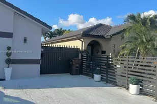 2753 W 68th Pl, Hialeah, FL 33016 - Photo 1