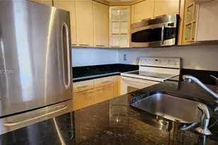 10029 Winding Lake Rd, Sunrise, FL 33351 - Photo 9