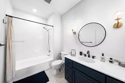 2001 Biscayne Blvd #2409, Miami, FL 33137 - Photo 19