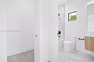 1780 SW 5th St, Miami, FL 33135 - Photo 23