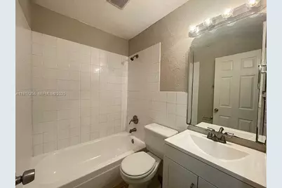 1472 NE 25th Ct, Pompano Beach, FL 33064 - Photo 9