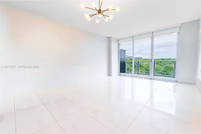 16385 Biscayne Blvd #405, North Miami Beach, FL 33160 - Photo 1