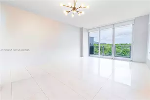 16385 Biscayne Blvd, North Miami Beach, FL 33160 - Photo 1