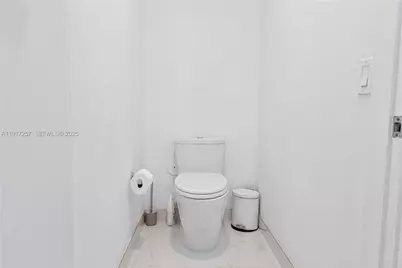 16385 Biscayne Blvd #405, North Miami Beach, FL 33160 - Photo 19