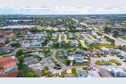 18662 NW 56th Ave, Miami Gardens, FL 33055 - Photo 45