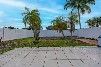 18662 NW 56th Ave, Miami Gardens, FL 33055 - Photo 37