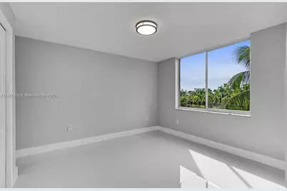 1740 NW N River Dr #422, Miami, FL 33125 - Photo 5