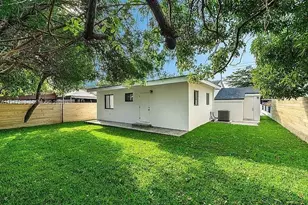 1367 NW 41st St, Miami, FL 33142 - Photo 19