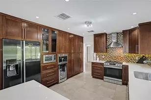 3443 NE 166th St, North Miami Beach, FL 33160 - Photo 5