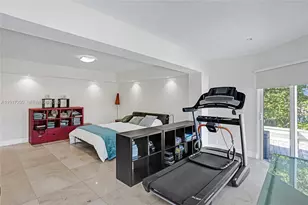 3443 NE 166th St, North Miami Beach, FL 33160 - Photo 31