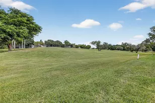 701 SW 128th Ave, Pembroke Pines, FL 33027 - Photo 31