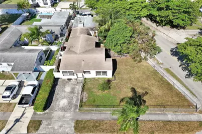 1310 N 24th Ave, Hollywood, FL 33020 - Photo 9
