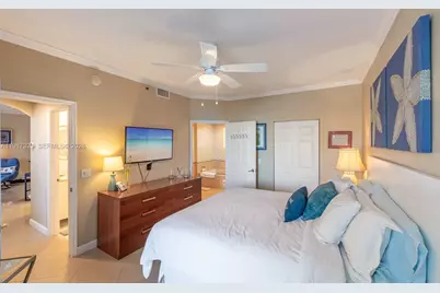 3255 NE 184th St #12406, Aventura, FL 33160 - Photo 37