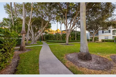 3255 NE 184th St #12406, Aventura, FL 33160 - Photo 63