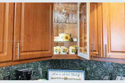 3255 NE 184th St #12406, Aventura, FL 33160 - Photo 23