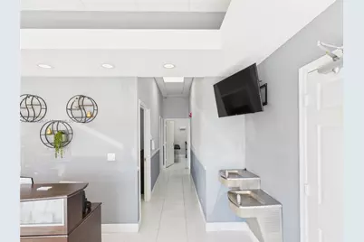 [Address not provided], Hallandale Beach, FL 33009 - Photo 5