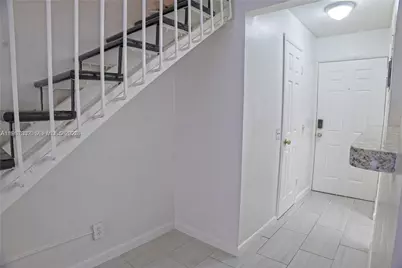 4271 NW 11th St #6, Miami, FL 33126 - Photo 5