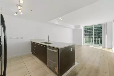 1900 N Bayshore Dr #4109, Miami, FL 33132 - Photo 9