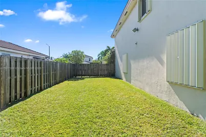 11121 SW 225th Ter, Miami, FL 33170 - Photo 9