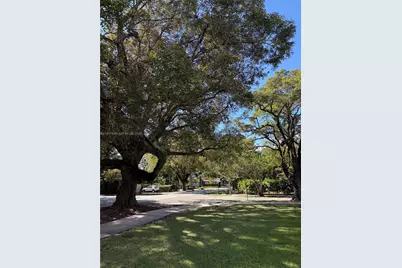 627 Anastasia Ave #1, Coral Gables, FL 33134 - Photo 9