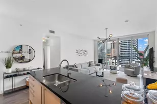 79 SW 12th St, Miami, FL 33130 - Photo 5