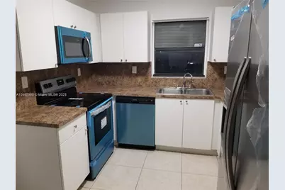 9721 NW 5 Lane, Miami, FL 33172 - Photo 9