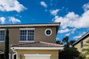 208 SW 120th Ave, Pembroke Pines, FL 33025 - Photo 1